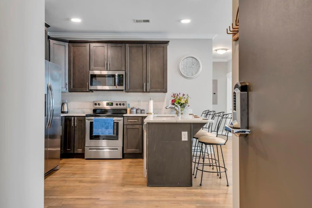 Modern Nations Condo - Walkable - 5 Mi Downtown ناشفيل المظهر الخارجي الصورة